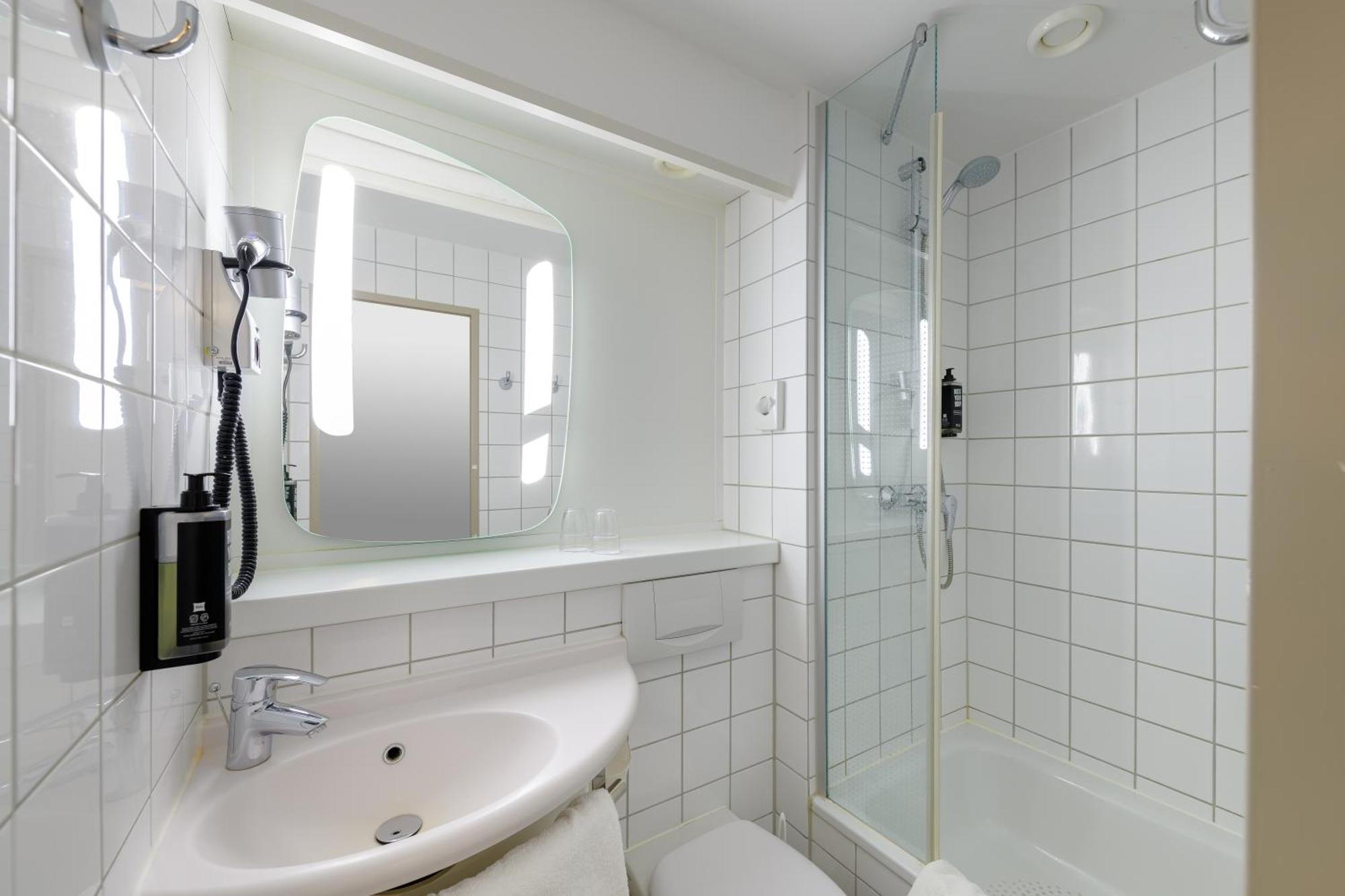 Ibis Hotel Koeln Am Dom Екстер'єр фото